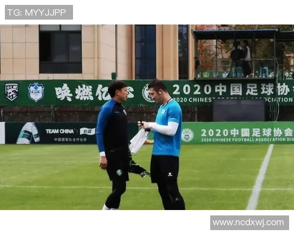 南京网球队中路突破的秘密与技战术解析深度探讨 南京网球队中路突破的秘密与技战术解析深度探讨